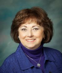 Anne Schuman - Professional headshot