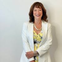 Barbara DuDeck - Professional headshot