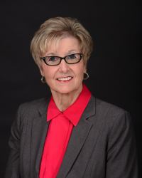 Vicki Fullerton - Professional headshot