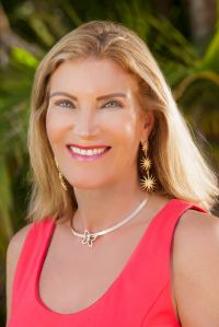Joanne Foxxe - Professional headshot