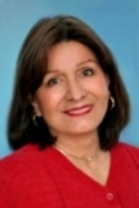 Lola Popejoy - Professional headshot