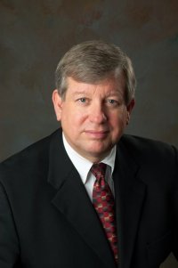 Kenneth Mathys - Professional headshot
