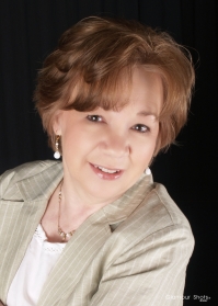 Lee Ann Lucas - Professional headshot