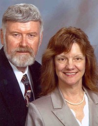 Kurt & Lyn Paddock - Professional headshot