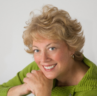 Lynn Pilsner - Professional headshot