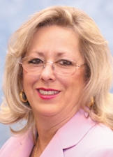 Linda Beck - Professional headshot