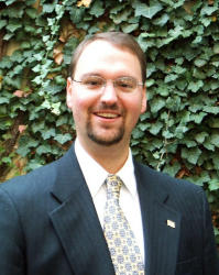 Steven Dove - Professional headshot