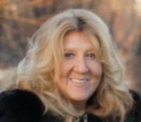 Audrey Bragg - Professional headshot