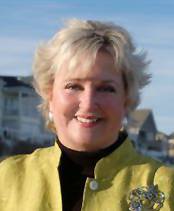 Lila Nicolls - Professional headshot
