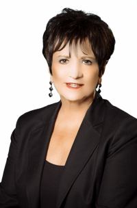 Donna Lavin - Professional headshot