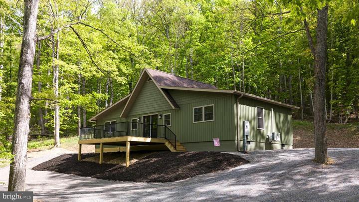 2614 LAKE FERNDALE DRIVE, SPRINGFIELD - Photo 1 of 25