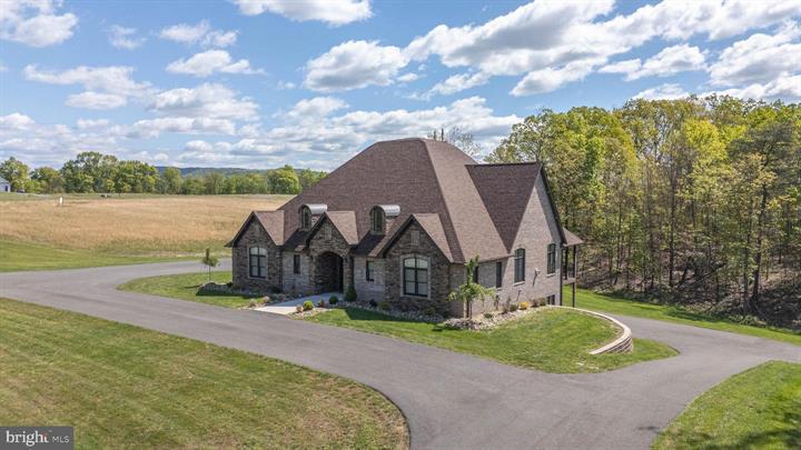 113 N. LAKEWOOD DRIVE, RIDGELEY - Photo 1 of 25