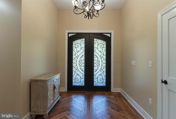 113 N. LAKEWOOD DRIVE, RIDGELEY - Photo 9 of 25