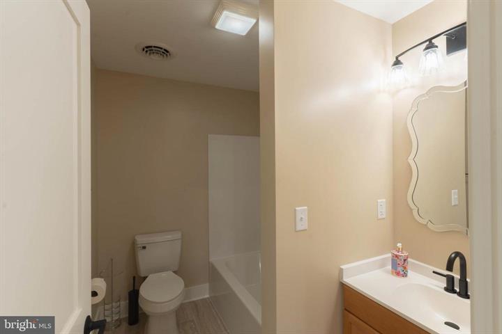 113 N. LAKEWOOD DRIVE, RIDGELEY - Photo 21 of 25