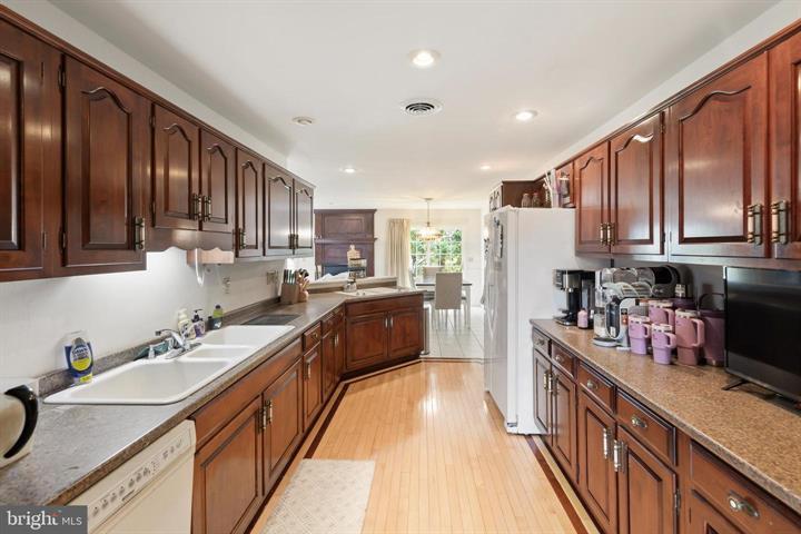106 WATERVIEW DRIVE, CAPON BRIDGE - Photo 13 of 25