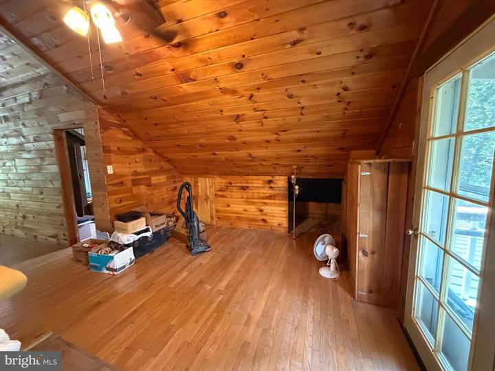 954 RUSTY LANE, MATHIAS - Photo 19 of 25