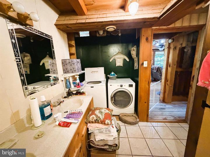 954 RUSTY LANE, MATHIAS - Photo 16 of 25