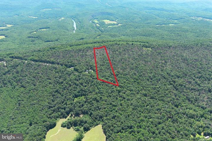 8 CACAPON ROAD, PAW PAW - Photo 3 of 25