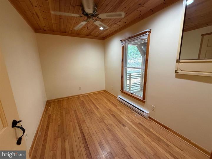 481 FELLER DRIVE, LEVELS - Photo 19 of 25
