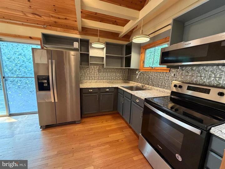 481 FELLER DRIVE, LEVELS - Photo 11 of 25