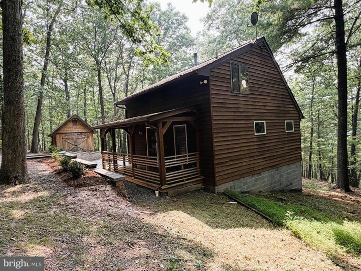 481 FELLER DRIVE, LEVELS - Photo 1 of 25