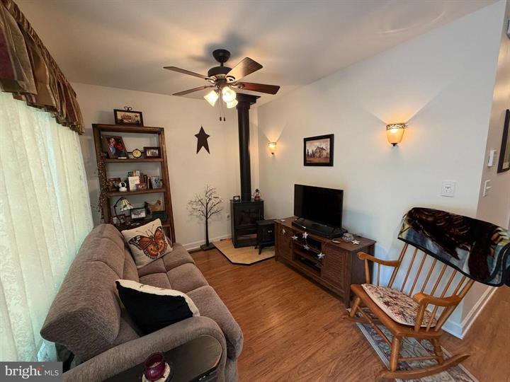 268 GOBBLER DRIVE, SPRINGFIELD - Photo 12 of 25