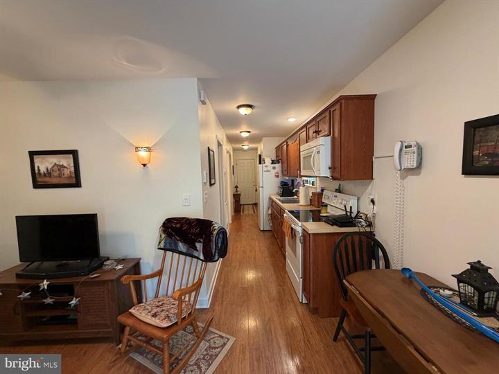 268 GOBBLER DRIVE, SPRINGFIELD - Photo 13 of 25