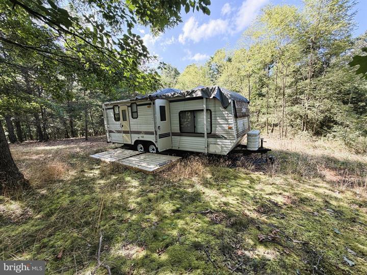 20 UNRESTRICTED ACRES, ROMNEY - Photo 2 of 25