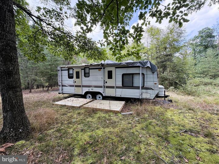 20 UNRESTRICTED ACRES, ROMNEY - Photo 5 of 25