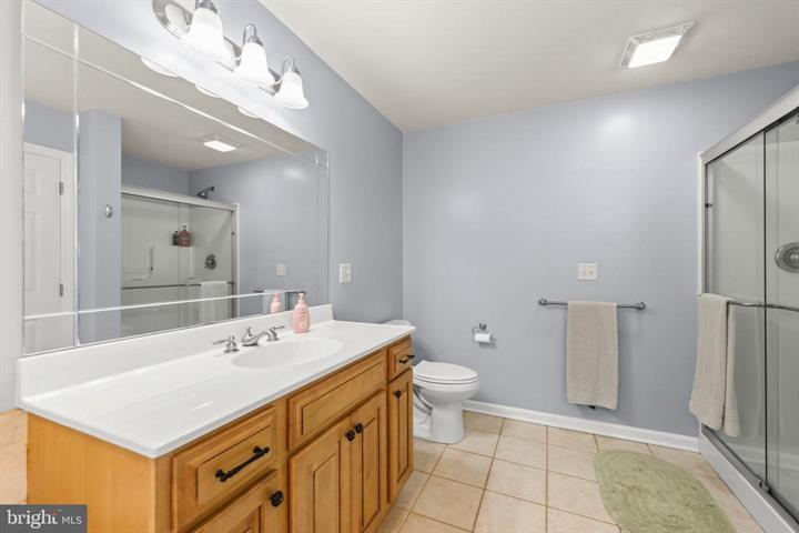 681 N. LAKEWOOD DRIVE, RIDGELEY - Photo 15 of 25