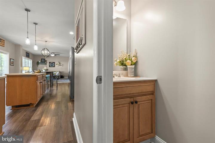 681 N. LAKEWOOD DRIVE, RIDGELEY - Photo 10 of 25