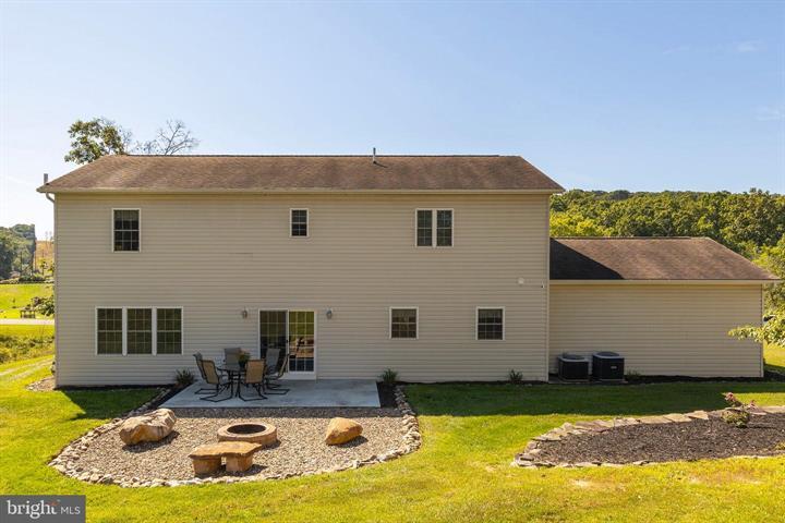 681 N. LAKEWOOD DRIVE, RIDGELEY - Photo 23 of 25