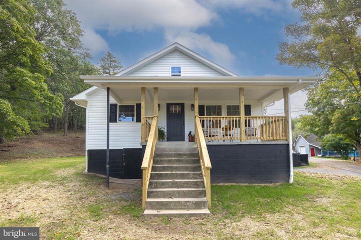 85 RALPH BARNES LANE, FORT ASHBY - Photo 1 of 25