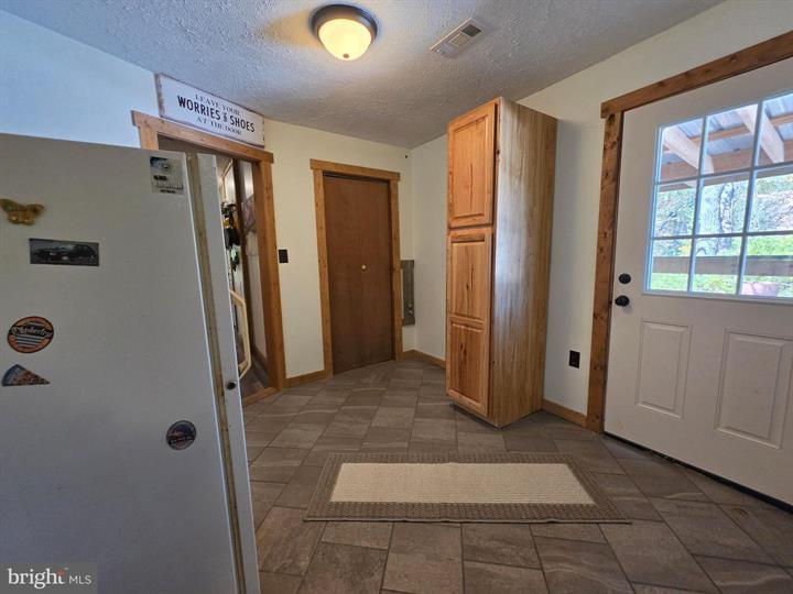 262 SHILLINGBURG LANE, SPRINGFIELD - Photo 20 of 25