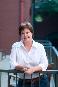 Carol Andrews - Professional headshot