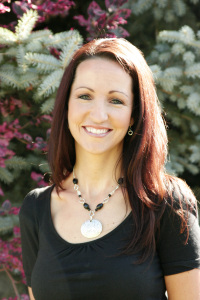 Hannah Cutler - Professional headshot