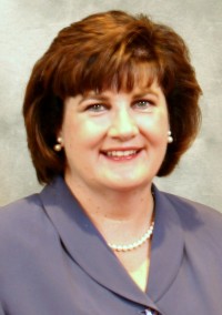 Mary Braatz - Professional headshot