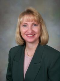 Carolyn Quinones - Professional headshot