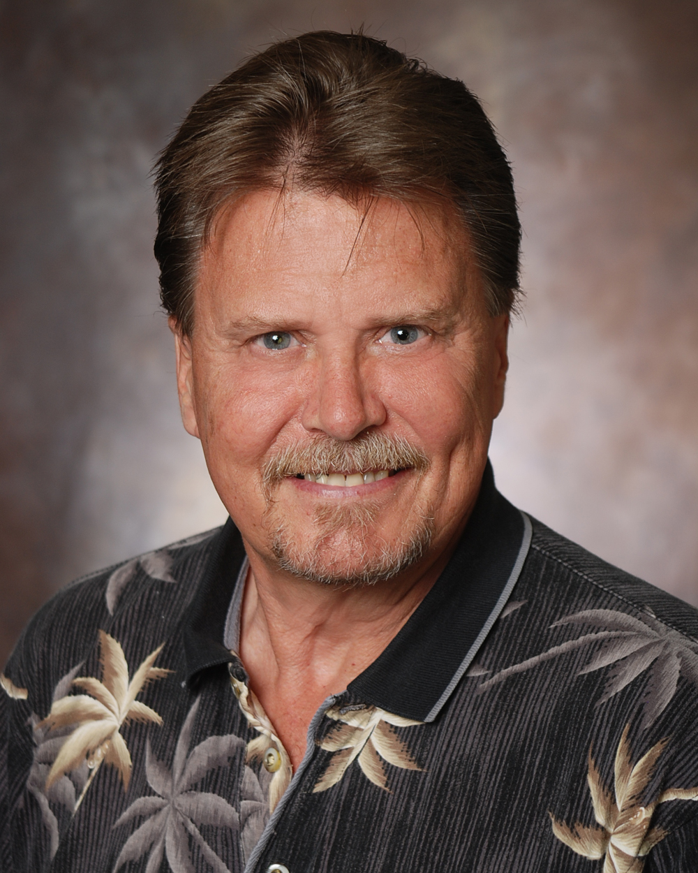 STEVE HENRICHS - Professional headshot