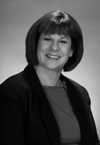 Ruth Wachs - Professional headshot