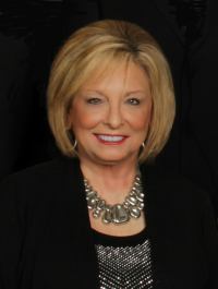 Sharon Yeary - Professional headshot