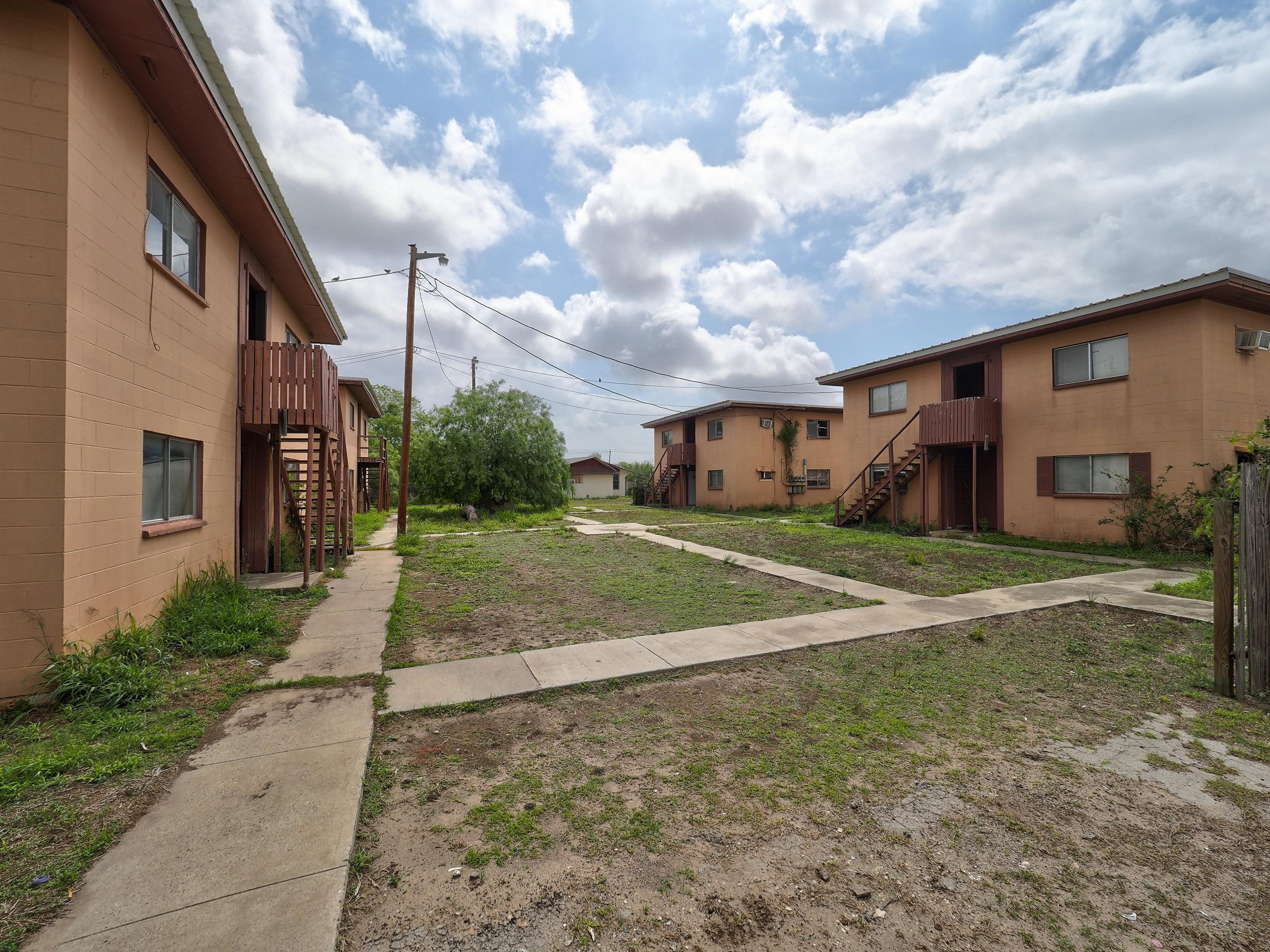 628 W Mesquite Ave, Kingsville - Photo 9 of 10