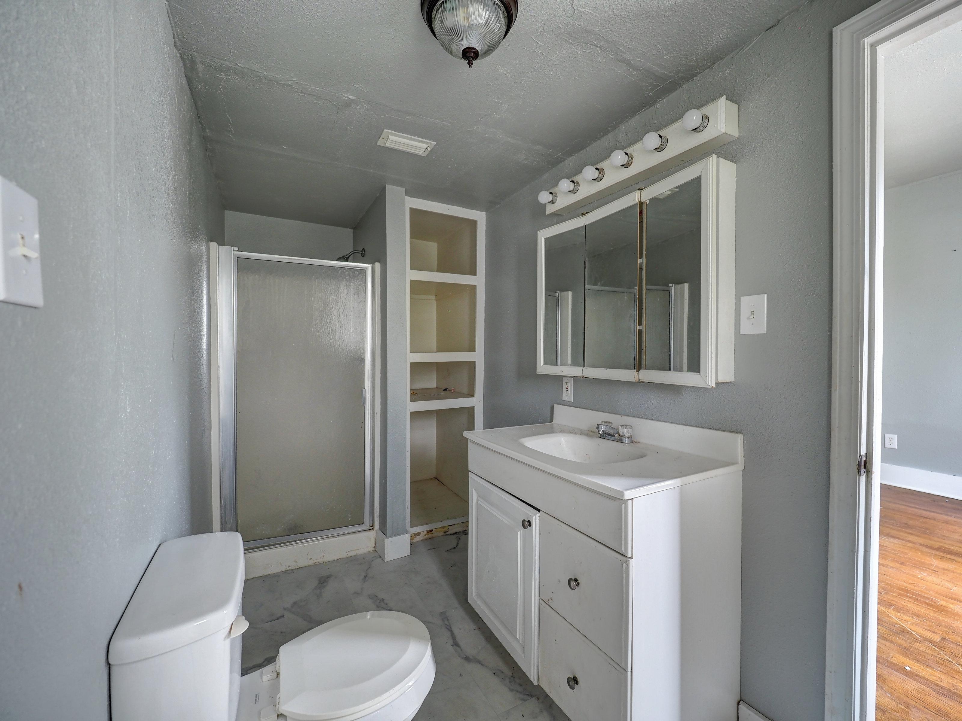 1106 E Huisache Ave, Kingsville - Photo 9 of 26