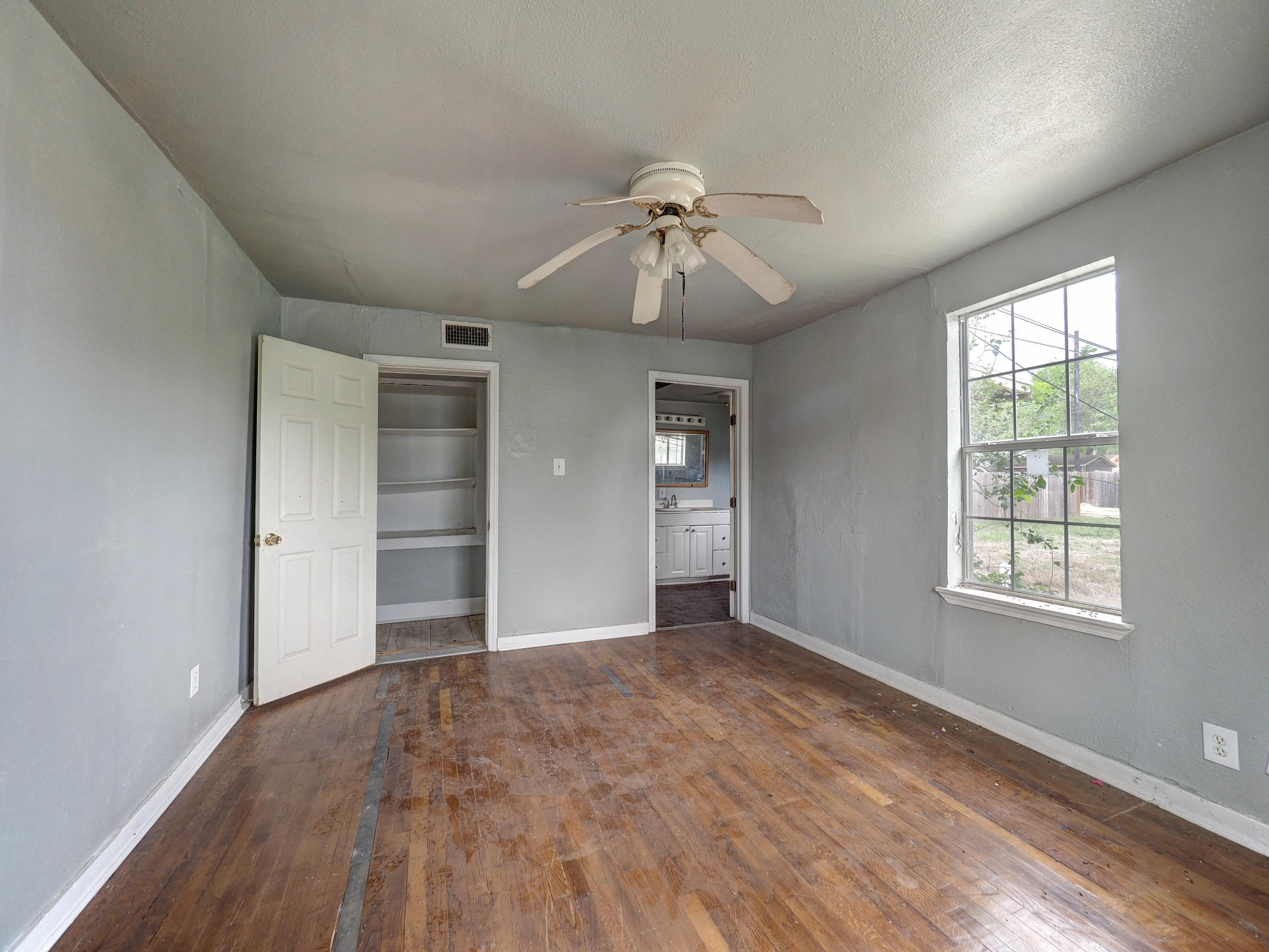 1106 E Huisache Ave, Kingsville - Photo 18 of 26