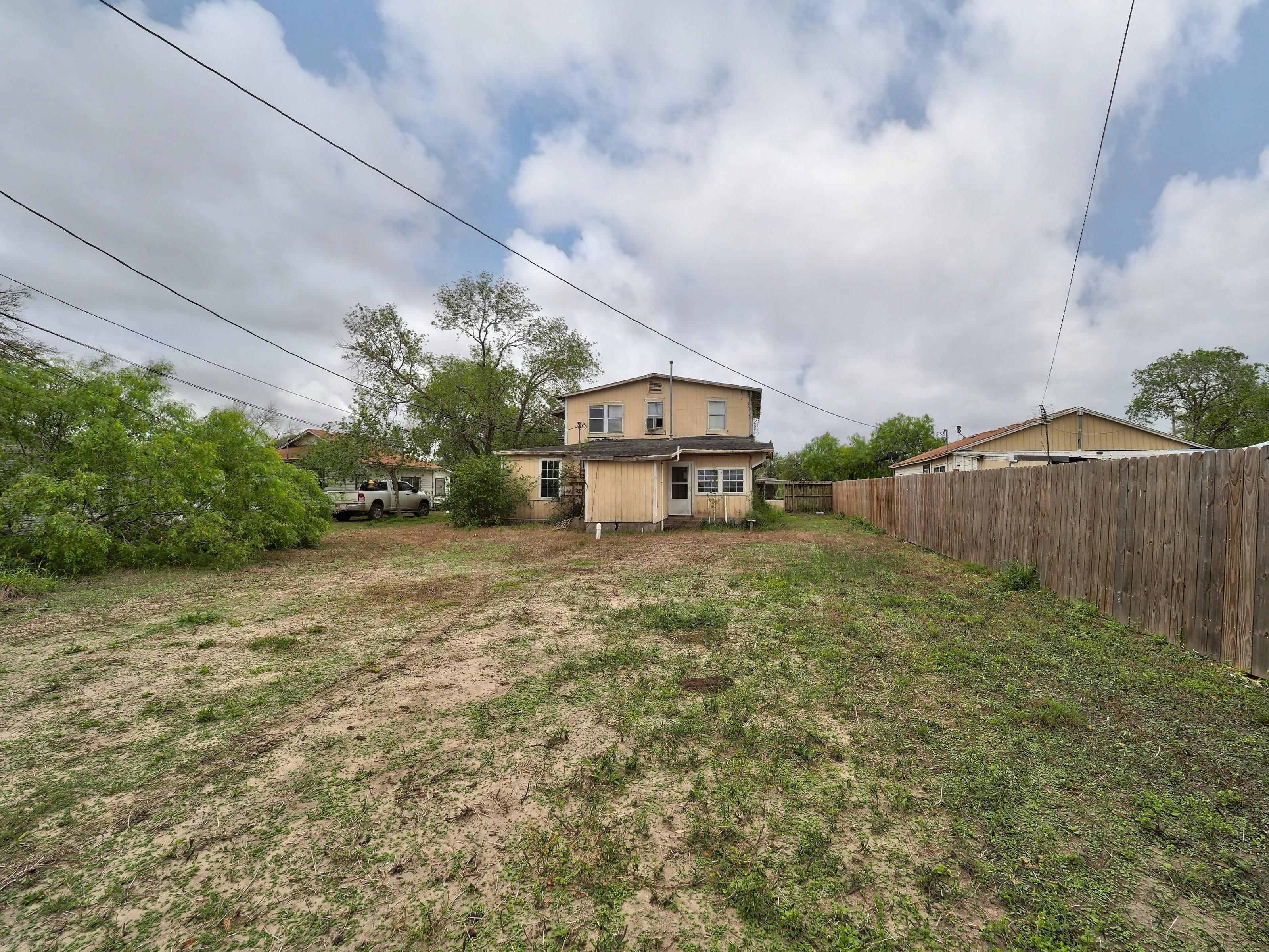 1106 E Huisache Ave, Kingsville - Photo 26 of 26