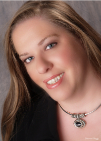 Anne Reitz - Professional headshot