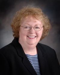Leebett Calar - Professional headshot