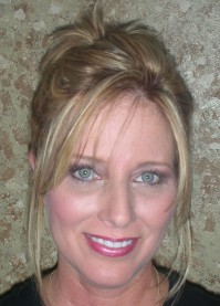 Liz Altizer - Professional headshot