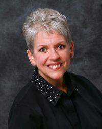 Laura Swinden - Professional headshot