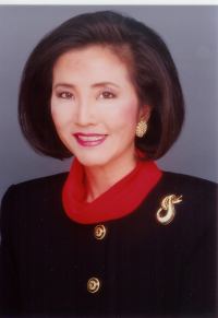 Phoebe Chrisman RB-16497 - Professional headshot